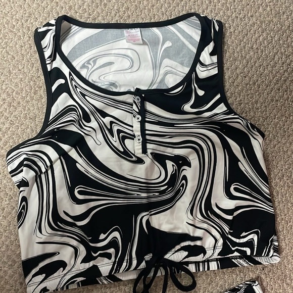 No Boundaries size XL black and white sleeveless soft and stretchy lounge set - Picture 3 of 7